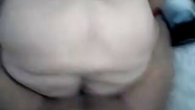 Plavuša liže i ona ubacuje dildo u svoju mokru macu