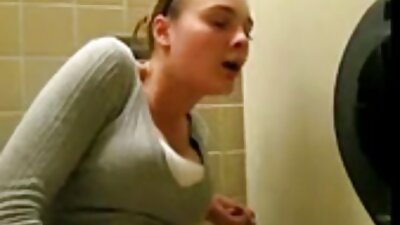 Masira svoju slatku GF i jebe njezinu sklisku macu