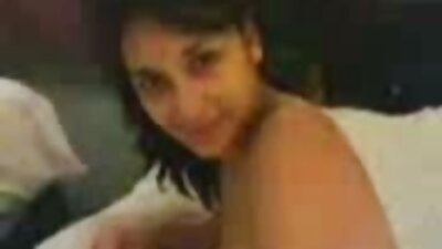 Sva prirodna bijela kuja postaje crna u međurasnoj sceni