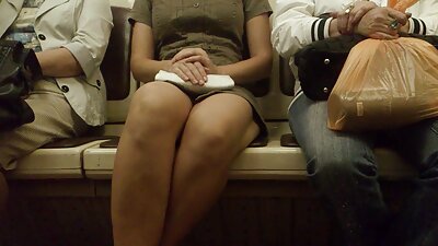 Beba sa seksi dlakavom macom drka dildom